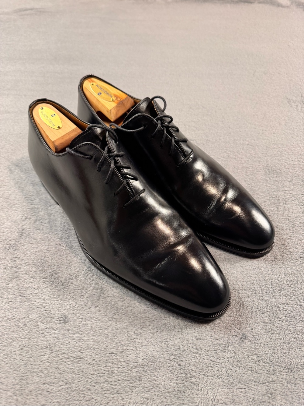 Magnanni Whole Cut Black Leather Dress Shoes - Picture 4 of 13